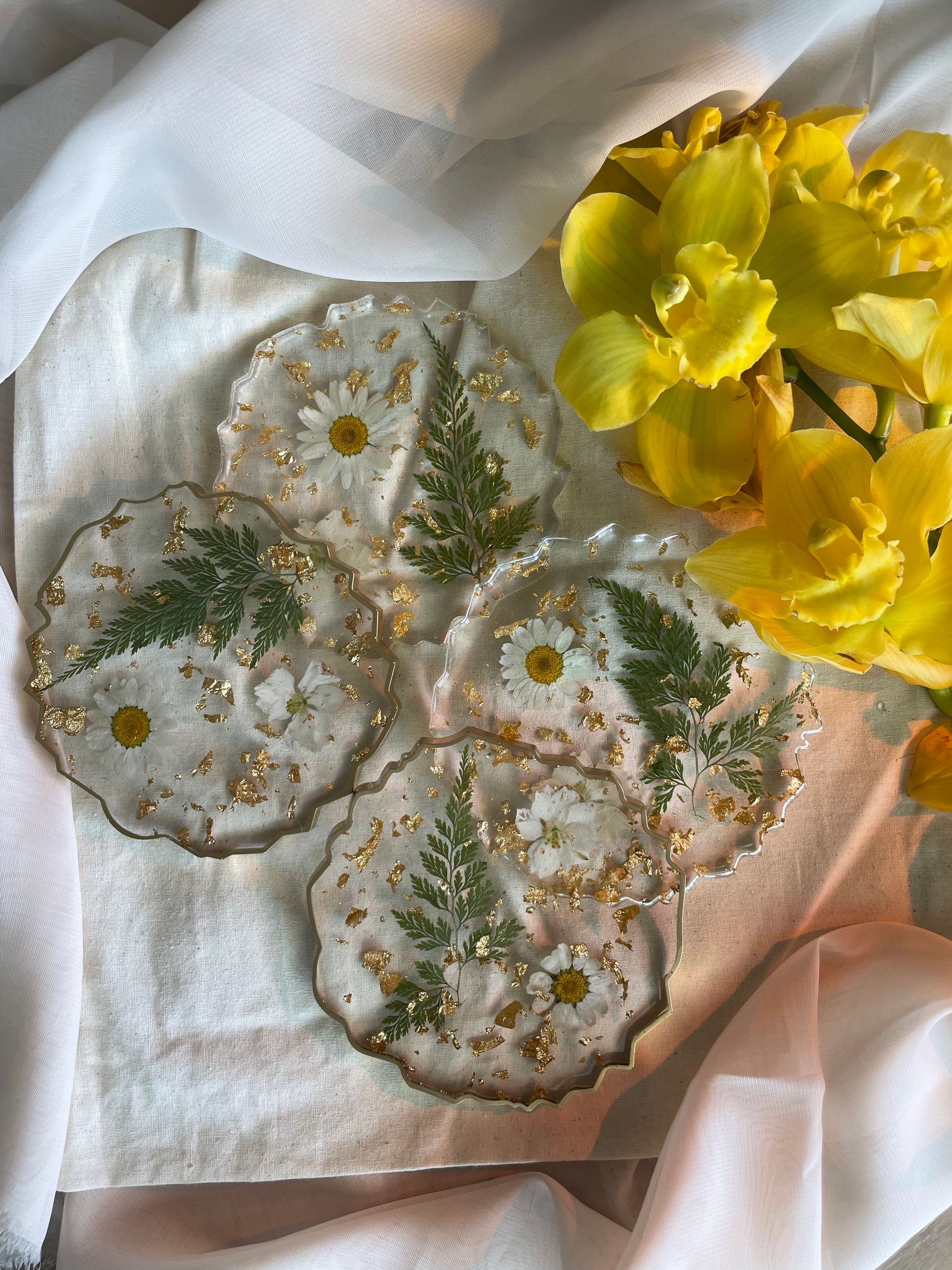 White Floral and Gold Flake Resin Coasters – poppyandpour