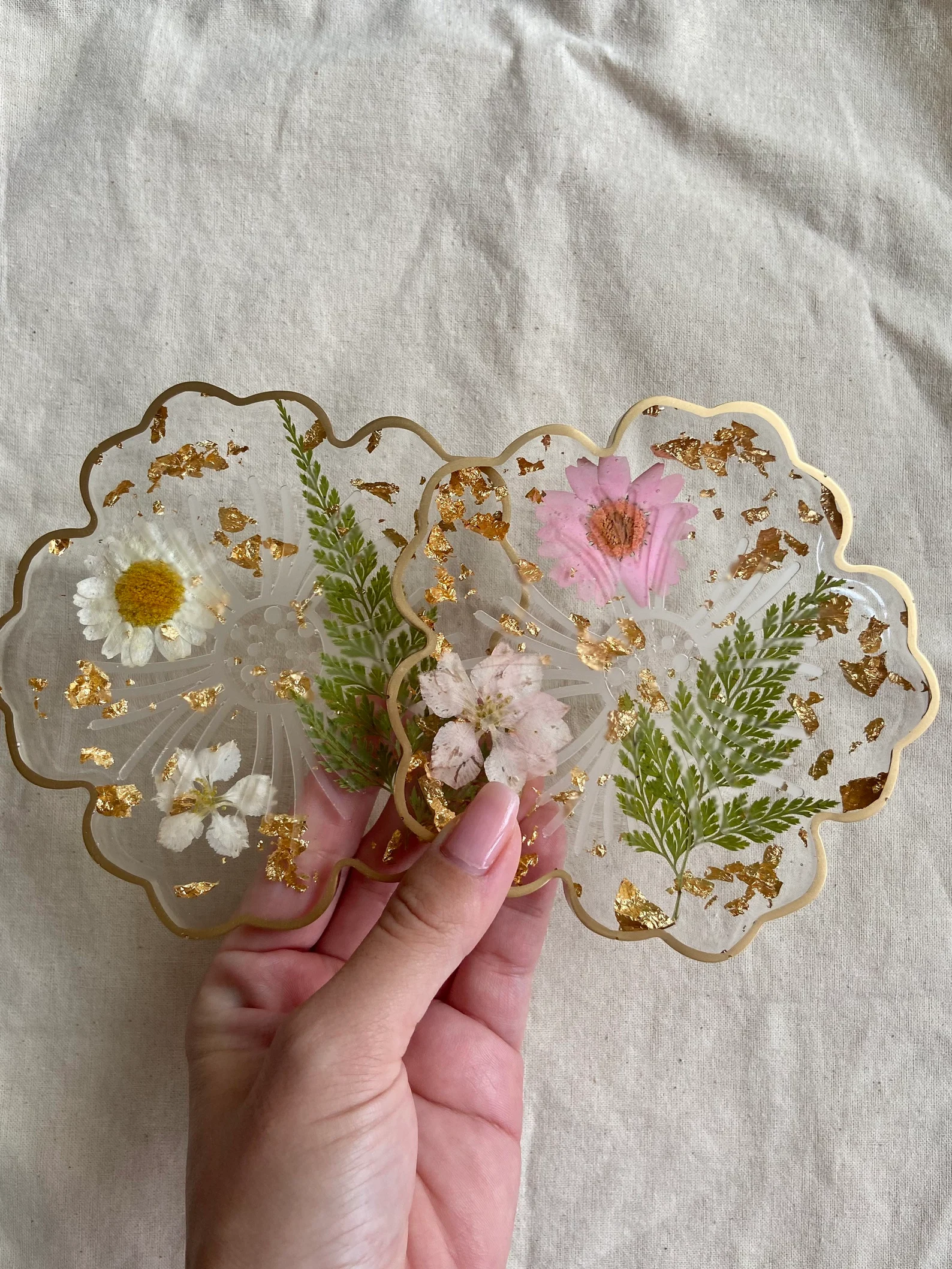 White Floral and Gold Flake Resin Coasters – poppyandpour